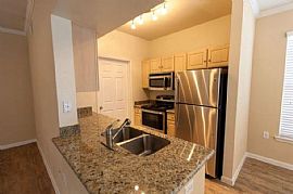 House For Rent in Houston, TX (Photo 2 of 3)