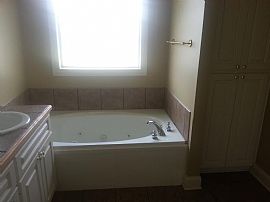  44 Nicolaus Dr, Hattiesburg, Ms 39402      3br/2bh Brick Home  in Hattiesburg, MS (Photo 6 of 12)