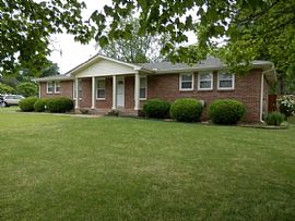 4 Bedroom in Huntsville, AL (Photo 2 of 7)