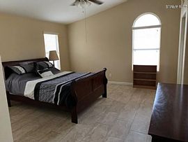 3 Bedroom in Peoria, AZ (Photo 4 of 6)