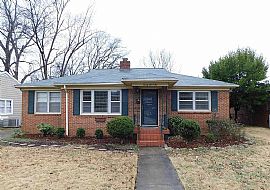 2202 Poincianna St Sw, Huntsville, Al 35801 in Huntsville, AL