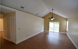 9880 Aloma Bend Ln, Ovied in Oviedo, FL (Photo 2 of 7)