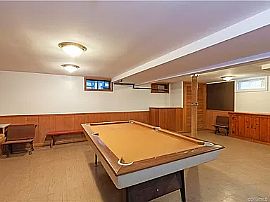 464 Tanner Marsh Rd, Guilford, Ct 06437 in Guilford, CT (Photo 3 of 10)