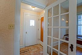 Beautifully Maintained 3/2 House For Rent in Milwaukee, WI (Photo 3 of 12)