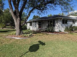 1600 Iris St, Rent Is $500 and Also The Deposit Is $500 in Lakewood, CO