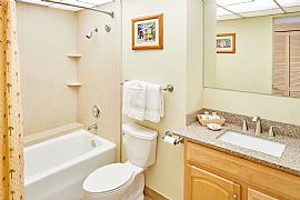 Oceanfront 2br Condo, Pool, Gym and Spa in Lahaina, HI (Photo 5 of 12)