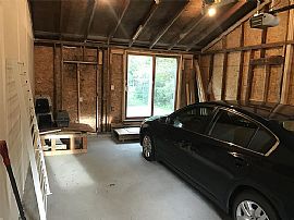 10 Maplewood Dr, South Burlington, Vt 05403 in South Burlington, VT (Photo 8 of 9)