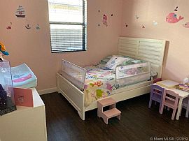 576 Se 35th Ter, Homestead, Fl 33033 in Homestead, FL (Photo 6 of 12)