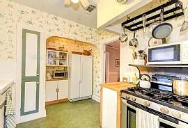 Charming Two Bedroom in Sacramento, CA (Photo 3 of 3)