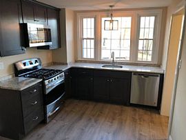  81 Hart St, Berlin, Ct 06037 in Berlin, CT (Photo 2 of 7)