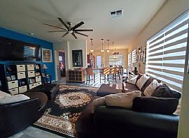 3bed, 2bath in Mesa, AZ (Photo 2 of 11)