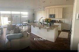 4 Bedroom in Mesa, AZ (Photo 2 of 12)