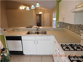 326 Rollins Dr, Davenport, Fl 33837 in Davenport, FL (Photo 9 of 12)