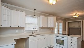 Beautiful 3 Bedroom Property in Conyers in Conyers, GA (Photo 8 of 11)