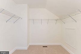 Townhouse For Rent in Woodbridge, VA (Photo 5 of 12)