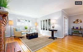 Stunning Mid Century Modern in Turnkey Condition in Washington, DC (Photo 3 of 7)