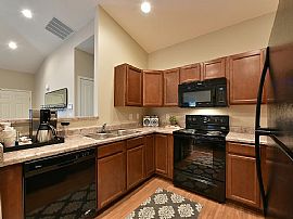 Charming 2 Bedroom Apartment in Darbydale, OH