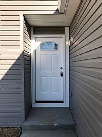 Comfortable 4 Bedrooms 2 Bathrooms in Indianapolis, IN (Photo 2 of 5)