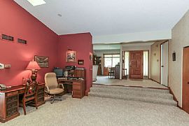 On a Quiet Green Trails Cul-De-Sac in Lisle, IL (Photo 4 of 7)