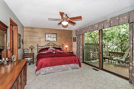 On a Quiet Green Trails Cul-De-Sac in Lisle, IL (Photo 6 of 7)