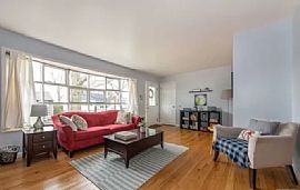 Well-Maintained Ranch on a Tree-Lined in Bloomfield, NJ (Photo 3 of 6)