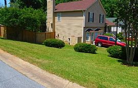 7137 Stanley Ln, Rent Is $500 and Also The Deposit Is $500 in Jonesboro, GA