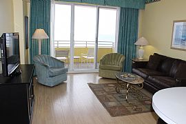 1 Br Ocean Front Condo with 2 Full Beds Free Wifi in Daytona Beach, FL (Photo 3 of 12)