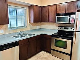 A Beautiful Townhouse in a Cul-De-Sak Street in College Park a  in Orlando, FL (Photo 3 of 6)