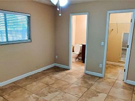 A Beautiful Townhouse in a Cul-De-Sak Street in College Park a  in Orlando, FL (Photo 5 of 6)