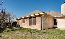 5923 Woodoak Dr, Dallas, Tx 75249 950/m Deposit $900 in Dallas, TX
