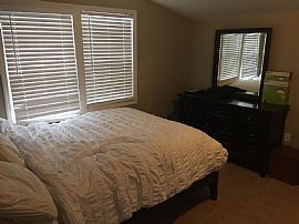 607 W 44th St, Kansas City, Mo in Kansas City, MO (Photo 3 of 5)