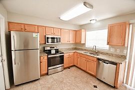 3bed, 2bath in Tempe, AZ (Photo 5 of 8)