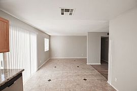 3bed, 2bath in Tempe, AZ (Photo 6 of 8)