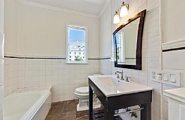 1360 N Crescent Heights Boulevard, 3-Bedroom Unit, 1360 N Cresc in Los Altos, CA (Photo 8 of 9)