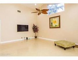 4 Bedroom and 2 Bathroom For Rent in Hollywood, FL (Photo 4 of 10)