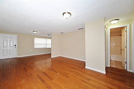 Beautiful Home For Rent in Tampa, FL (Photo 7 of 8)