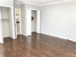 530 N Shelton St, Burbank in Burbank, CA (Photo 3 of 5)