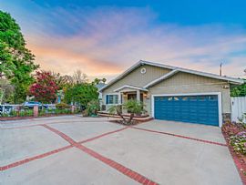 11953 Collins St, Valley Village in Valley Village, CA