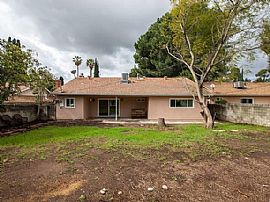 11656 Kismet Ave, Sylmar in Sylmar, CA (Photo 7 of 7)