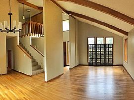 2821 Se Tacoma St, Portland, Or 97202 Available Now. in Portland, OR (Photo 3 of 7)