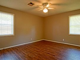 301 Otis St in West Monroe, LA (Photo 5 of 7)