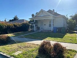 653 Washington Ave, Pomona, Ca 91767 Ready to Move in Now in Pomona, CA