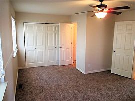 This Single Family 3bedroom, 2 Baths Home Has 1991 Square Feet. in Thornton, CO (Photo 4 of 7)