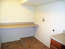 This Single Family 3bedroom, 2 Baths Home Has 1991 Square Feet. in Thornton, CO (Photo 6 of 7)