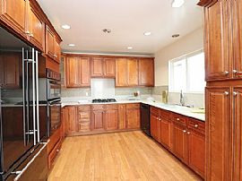 5761 Bowcroft St, Los Angeles in Los Angeles, CA (Photo 2 of 7)