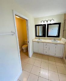 Lovely 3 Bedroom Home in Fort Pierce, FL (Photo 9 of 12)