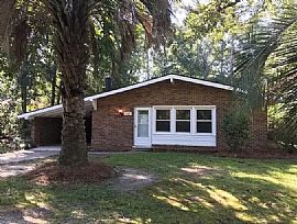 113 Lenwood Dr, The Rent Is $700 and Deposit Is $700 in Summerville, SC