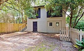 760 1/2 Prospect Ave, Fairhope, Al 36532 in Fairhope, AL