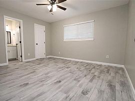 Beautifull Remodeled Home in Meredith Manor.Don'T Miss This Gem in Houston, TX (Photo 5 of 10)