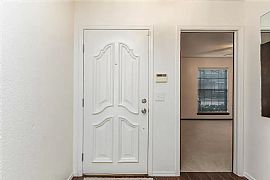 Charming and Affordable 3 Bedroom at Best Location   in California City, CA (Photo 4 of 9)